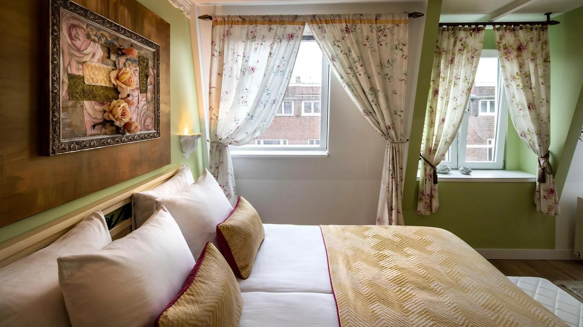 Jupiter Hotel Amsterdam