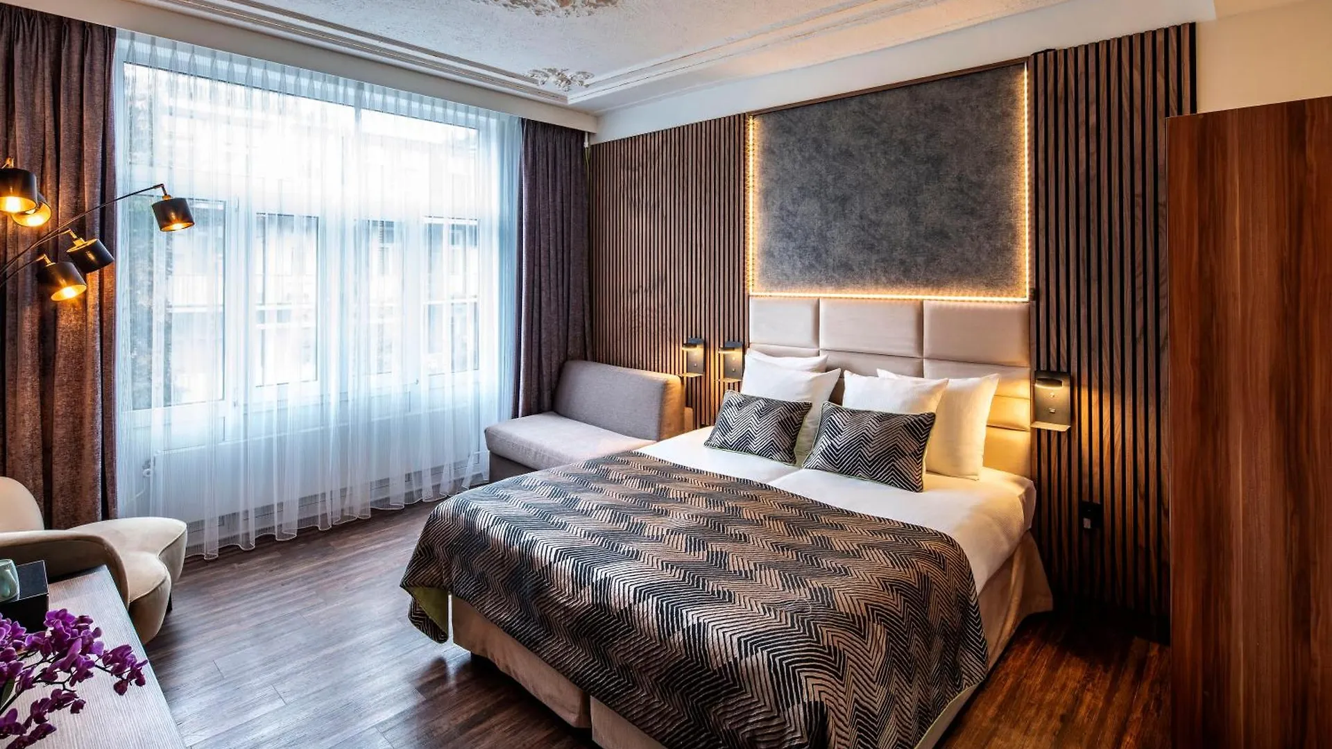 Jupiter Hotel Amsterdam