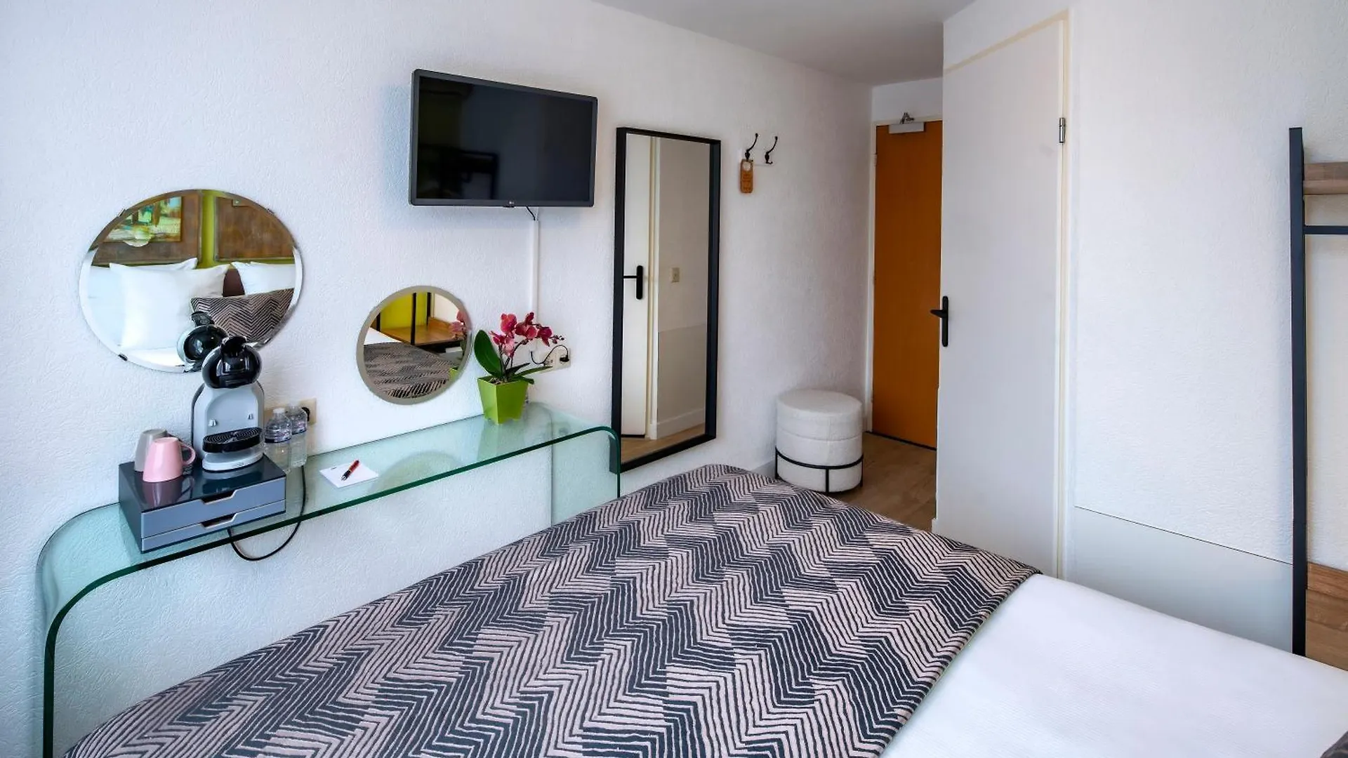 Jupiter Hotel Amsterdam 3*,